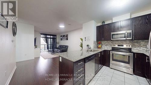 403 - 7325 Markham Road, Markham, ON - Indoor Photo Showing Kitchen With Upgraded Kitchen