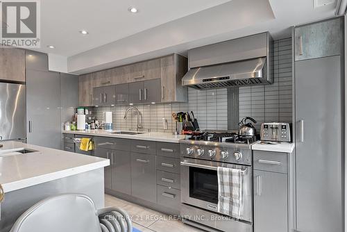 2504 Lakeshore Boulevard W, Toronto (Mimico), ON - Indoor Photo Showing Kitchen With Upgraded Kitchen