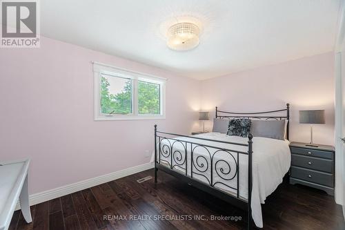 808 Coulson Avenue, Milton (Timberlea), ON - Indoor Photo Showing Bedroom