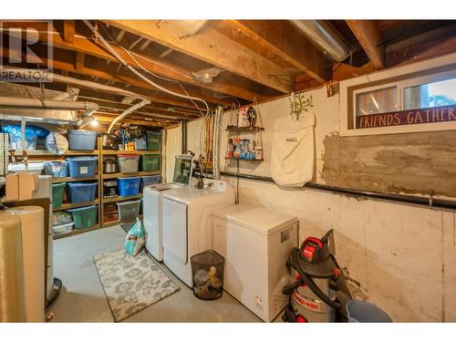 6443 Badger Street, Oliver, BC - Indoor Photo Showing Laundry Room