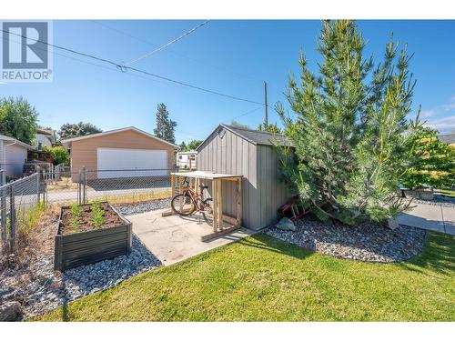 6443 Badger Street, Oliver, BC - Outdoor