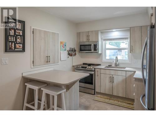 6443 Badger Street, Oliver, BC - Indoor Photo Showing Kitchen