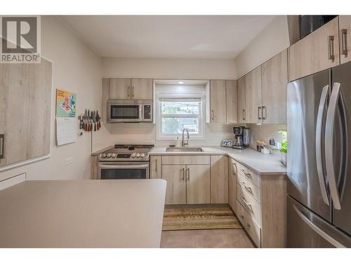 6443 Badger Street, Oliver, BC - Indoor Photo Showing Kitchen