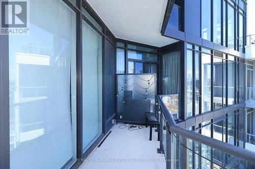 1901W - 27 Bathurst Street, Toronto, ON - Outdoor With Exterior