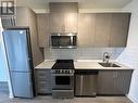 203 - 509 Dundas Street W, Oakville, ON  - Indoor Photo Showing Kitchen 