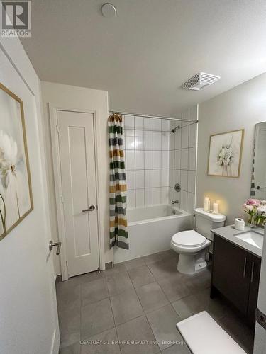 203 - 509 Dundas Street W, Oakville, ON - Indoor Photo Showing Bathroom