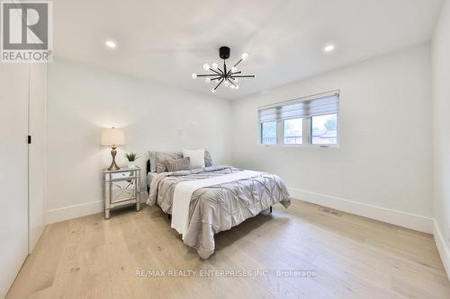 3469 Credit Heights Drive, Mississauga (Erindale), ON - Indoor Photo Showing Bedroom