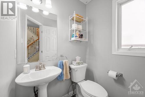 114 Longshire Circle, Ottawa, ON - Indoor Photo Showing Bathroom