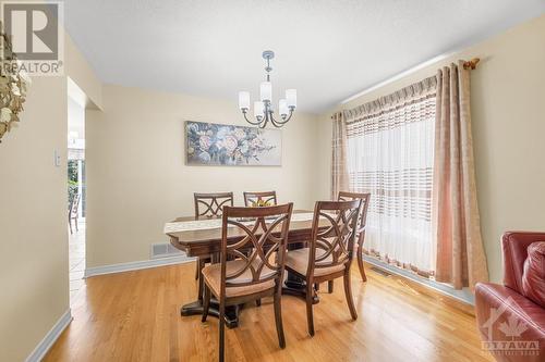 114 Longshire Circle, Ottawa, ON - Indoor Photo Showing Dining Room