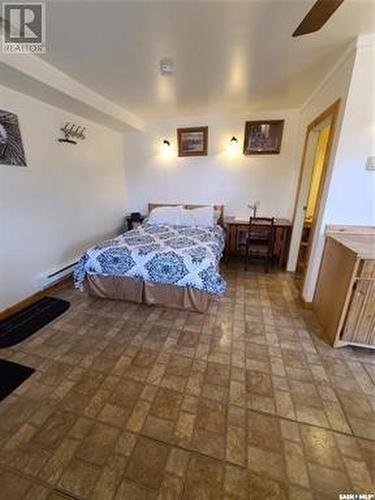 48 Main Street, Manor, SK - Indoor Photo Showing Bedroom