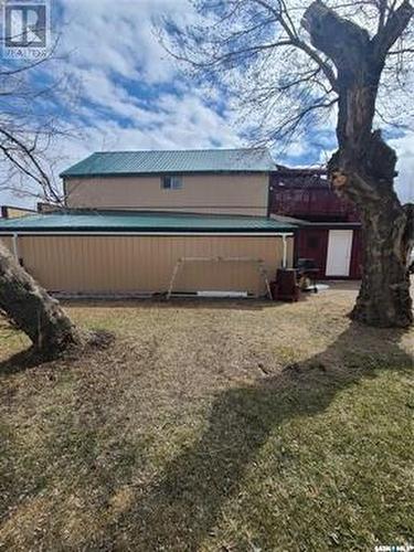 48 Main Street, Manor, SK - Outdoor