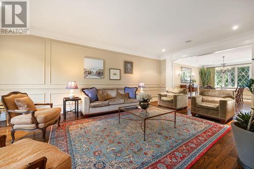 14 Cosmic Drive, Toronto (Banbury-Don Mills), ON - Indoor Photo Showing Living Room