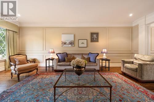 14 Cosmic Drive, Toronto (Banbury-Don Mills), ON - Indoor Photo Showing Living Room