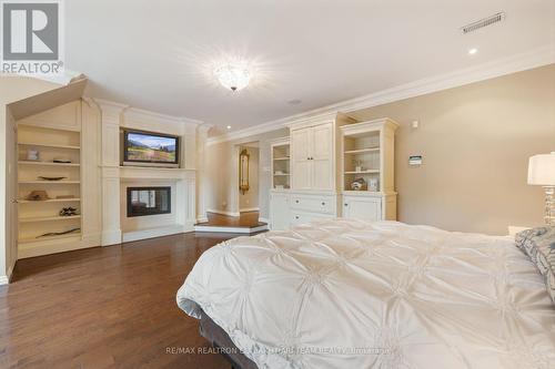 14 Cosmic Drive, Toronto (Banbury-Don Mills), ON - Indoor Photo Showing Bedroom