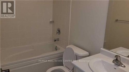 80 Scarletwood Street, Hamilton (Stoney Creek Mountain), ON - Indoor Photo Showing Bathroom