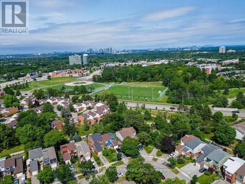 3527 Ash Row Crescent, Mississauga (Erin Mills), ON - Outdoor With View