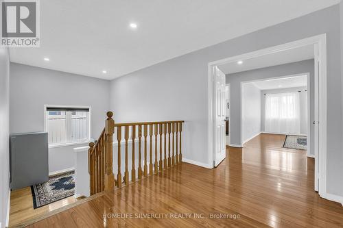 31 Hansford Drive, Brantford, ON - Indoor Photo Showing Other Room