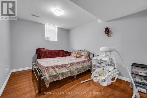 31 Hansford Drive, Brantford, ON - Indoor Photo Showing Bedroom