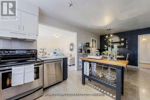 8554 Hwy 7 Road, Guelph/Eramosa (Rockwood), ON - Indoor Photo Showing Kitchen