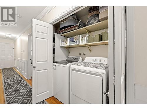 3370 Casorso Road Unit# 42, Kelowna, BC - Indoor Photo Showing Laundry Room