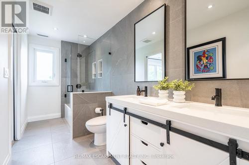 973 Alberton Road S, Hamilton (Ancaster), ON - Indoor Photo Showing Bathroom