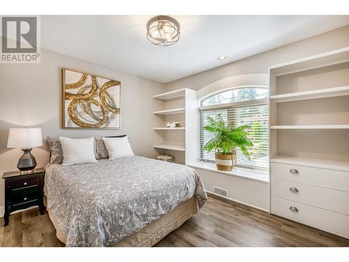 2521 Quail Place, Kelowna, BC - Indoor Photo Showing Bedroom