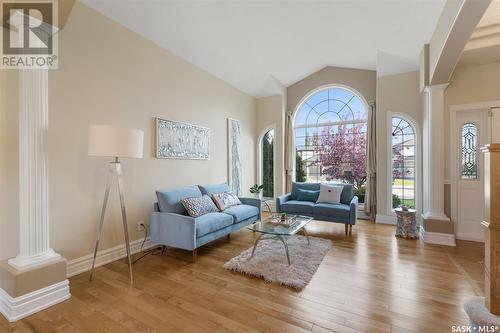 214 Bellmont Terrace, Saskatoon, SK - Indoor Photo Showing Living Room