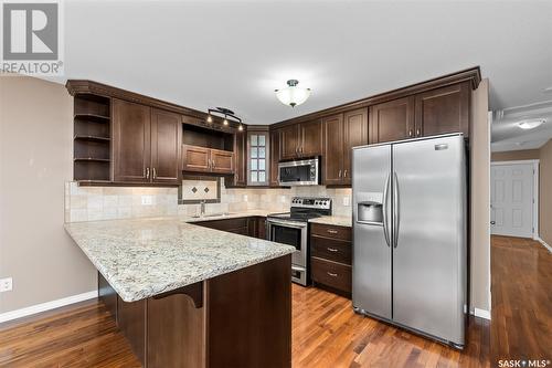 110 851 Chester Road, Moose Jaw, SK - Indoor Photo Showing Kitchen