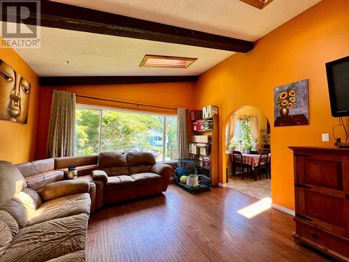 543 Pillsbury Avenue, Prince Rupert, BC - Indoor Photo Showing Living Room