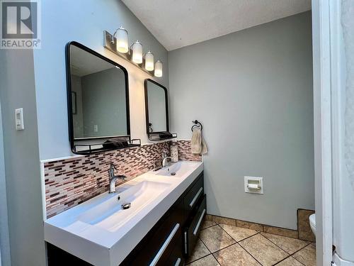 543 Pillsbury Avenue, Prince Rupert, BC - Indoor Photo Showing Bathroom