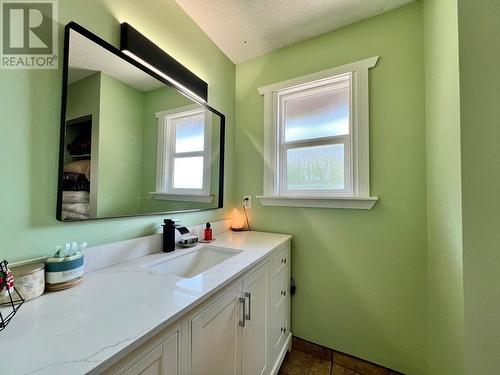 543 Pillsbury Avenue, Prince Rupert, BC - Indoor Photo Showing Bathroom