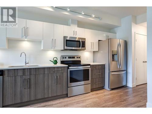 3409 28 Avenue Unit# 212, Vernon, BC - Indoor Photo Showing Kitchen With Stainless Steel Kitchen With Upgraded Kitchen