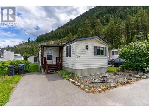 24-1214 Okanagan Ave, Chase, BC - Outdoor