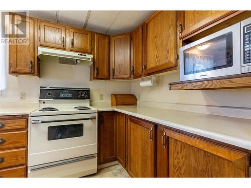 24-1214 Okanagan Ave, Chase, BC - Indoor Photo Showing Kitchen