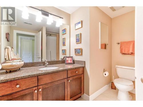 3996 Beach Avenue Unit# 221, Peachland, BC - Indoor Photo Showing Bathroom