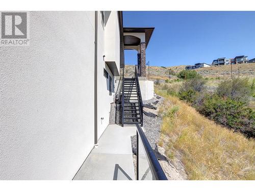 7716 Okanagan Hills Boulevard Unit# 2, Vernon, BC - Outdoor