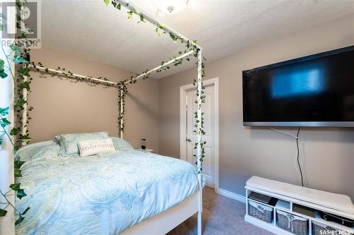 62 Belmont Crescent, Moose Jaw, SK - Indoor Photo Showing Bedroom