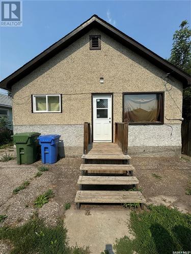 910 17Th Street W, Prince Albert, SK - Outdoor