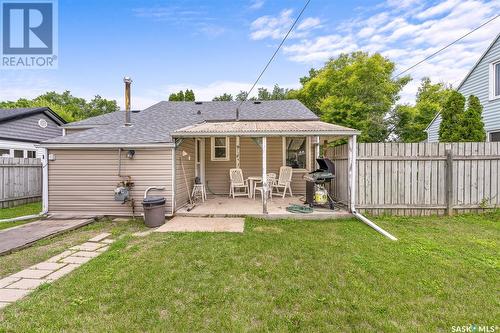 1091 Algoma Avenue, Moose Jaw, SK - Outdoor With Deck Patio Veranda