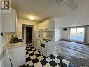 627 65 Westfield Drive, Regina, SK  - Indoor Photo Showing Kitchen With Double Sink 