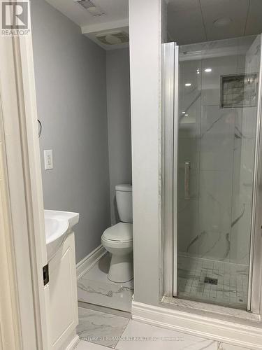 194 Tiller Trail, Brampton (Fletcher'S West), ON - Indoor Photo Showing Bathroom