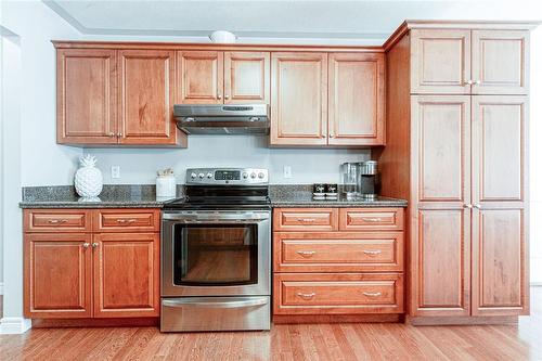 4 Forest Wood Drive, Port Dover, ON - Indoor Photo Showing Kitchen