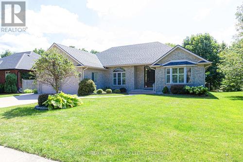 4 Forest Wood Drive, Norfolk (Port Dover), ON - Outdoor With Facade