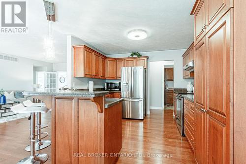 4 Forest Wood Drive, Norfolk (Port Dover), ON - Indoor Photo Showing Kitchen