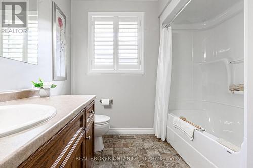 4 Forest Wood Drive, Norfolk (Port Dover), ON - Indoor Photo Showing Bathroom