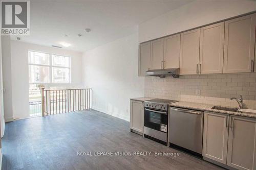 109W - 268 Buchanan Drive, Markham (Unionville), ON - Indoor Photo Showing Kitchen