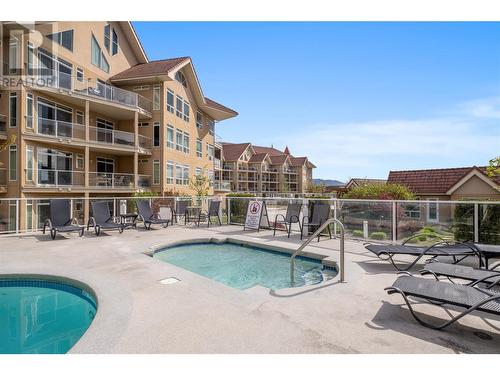 1088 Sunset Drive Unit# 349, Kelowna, BC - Outdoor With In Ground Pool