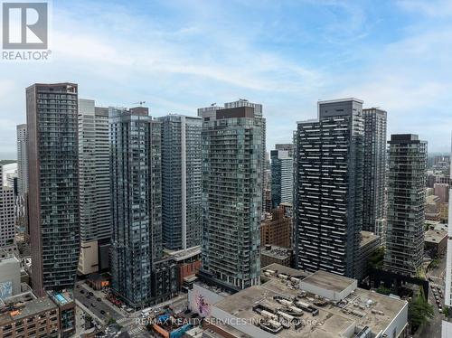 1901 - 290 Adelaide Street W, Toronto (Waterfront Communities), ON - Outdoor With Facade