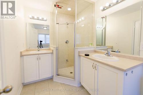 43 Donald Stewart Road, Brampton (Northwest Brampton), ON - Indoor Photo Showing Bathroom