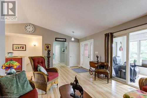 292 Balaklava Street, Paisley, ON - Indoor Photo Showing Living Room